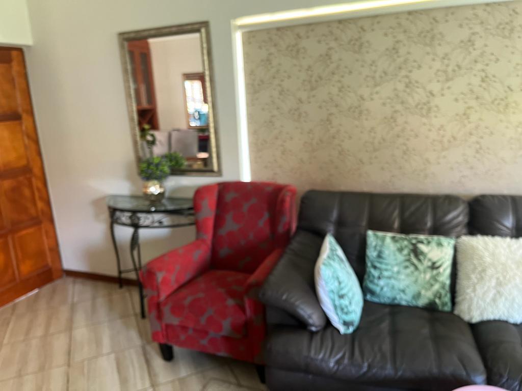 3 Bedroom Property for Sale in Thatchfield Close Gauteng