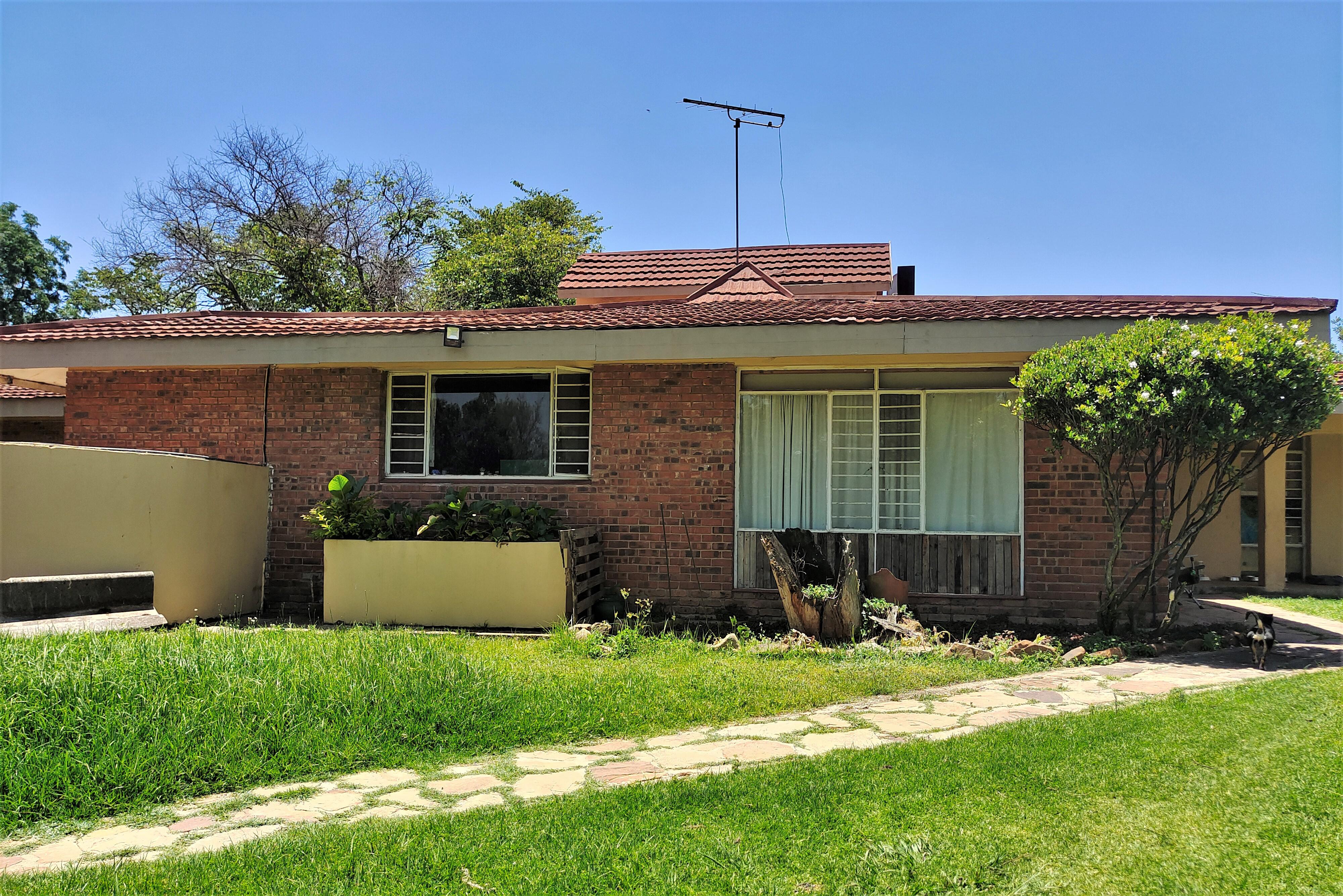 7 Bedroom Property for Sale in Vaalbank Gauteng