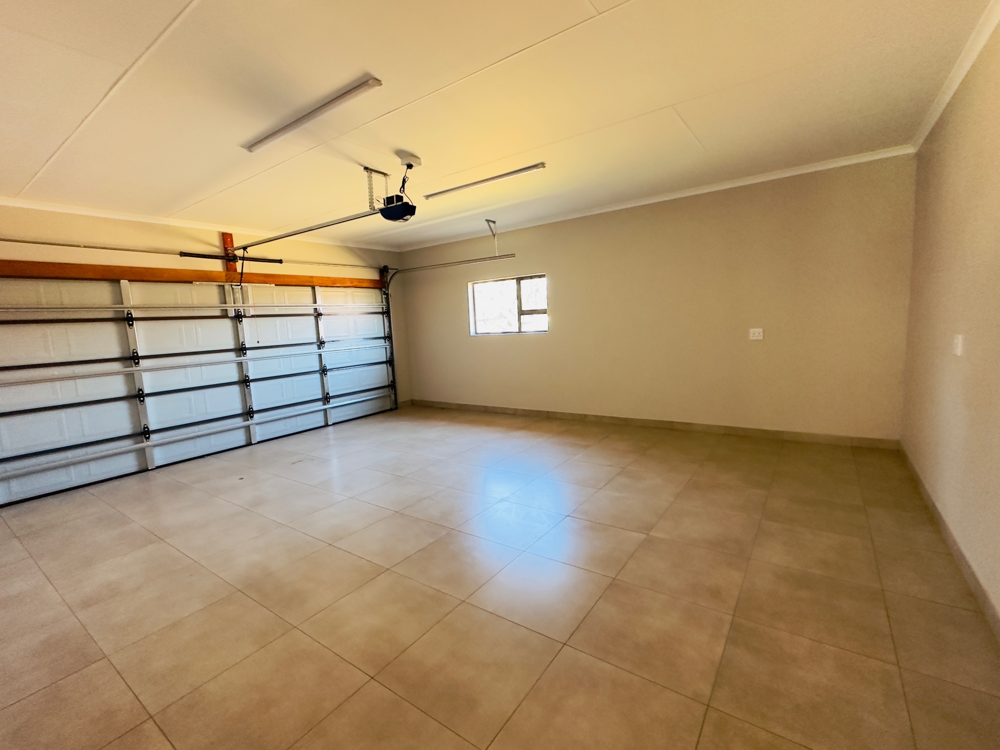 2 Bedroom Property for Sale in Mantevrede Gauteng