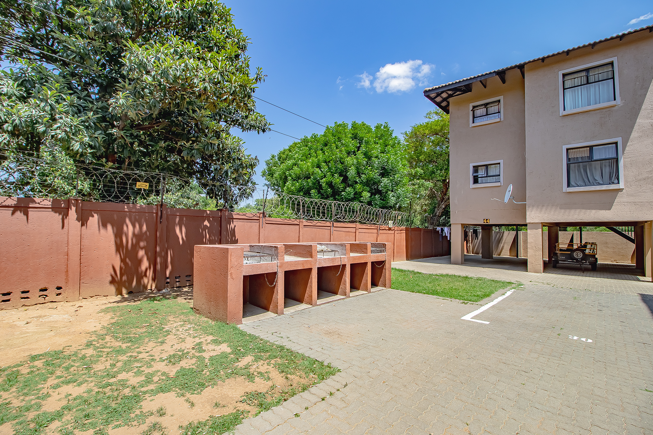 2 Bedroom Property for Sale in Villieria Gauteng