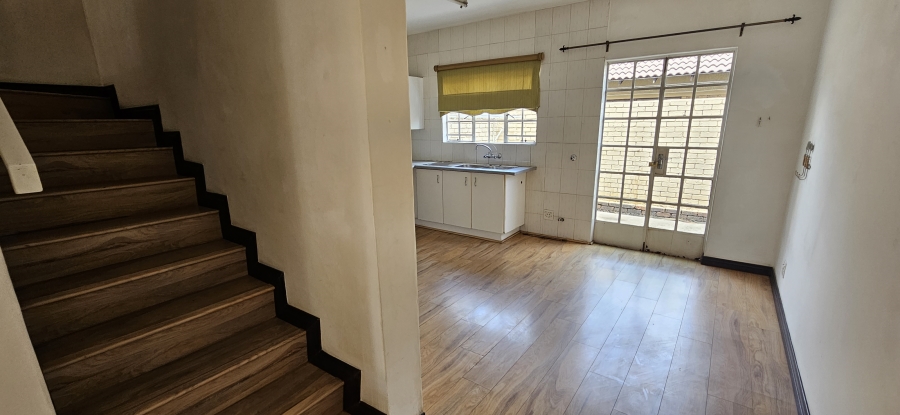 2 Bedroom Property for Sale in New Redruth Gauteng