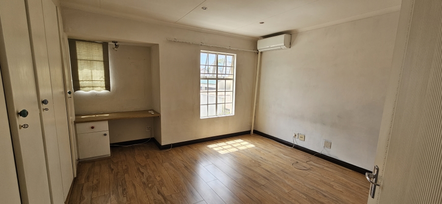 2 Bedroom Property for Sale in New Redruth Gauteng