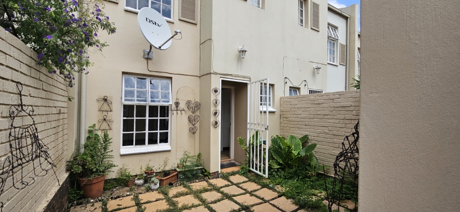 2 Bedroom Property for Sale in New Redruth Gauteng