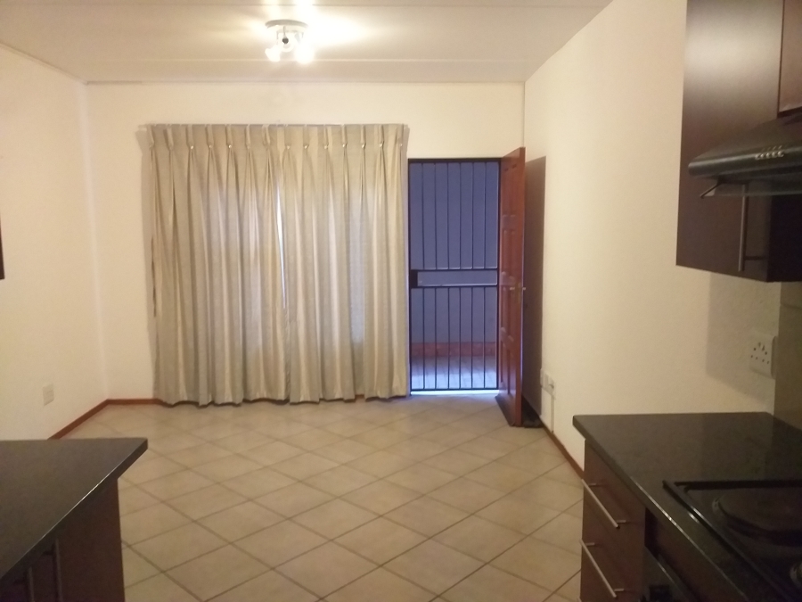 2 Bedroom Property for Sale in Albertsdal Gauteng