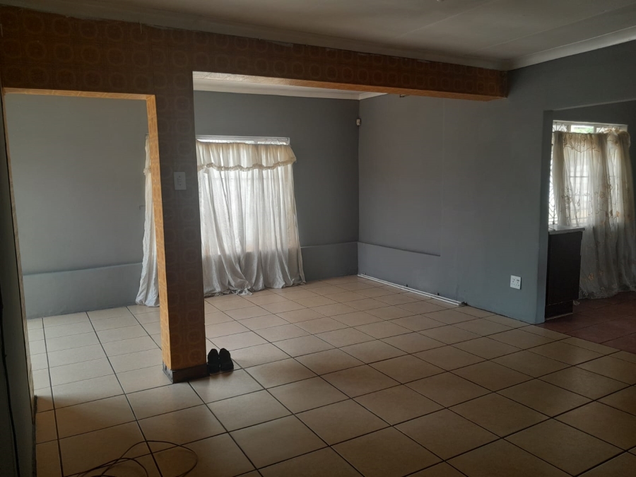 To Let 3 Bedroom Property for Rent in Tedstoneville Gauteng