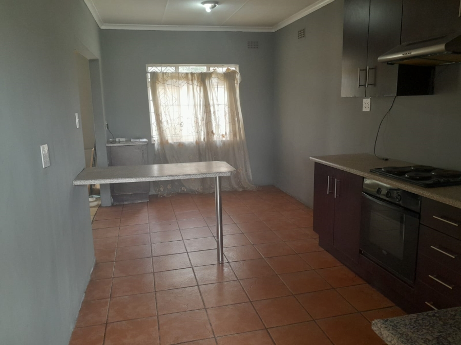 To Let 3 Bedroom Property for Rent in Tedstoneville Gauteng