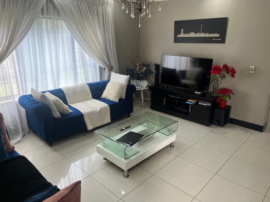 3 Bedroom Property for Sale in Country View Gauteng