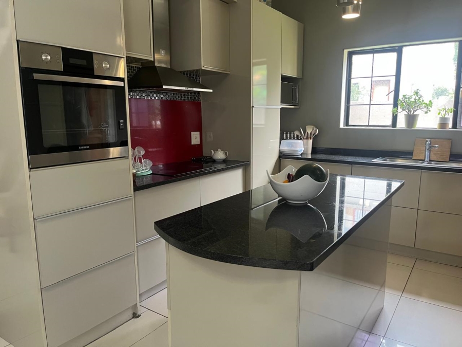 3 Bedroom Property for Sale in Country View Gauteng