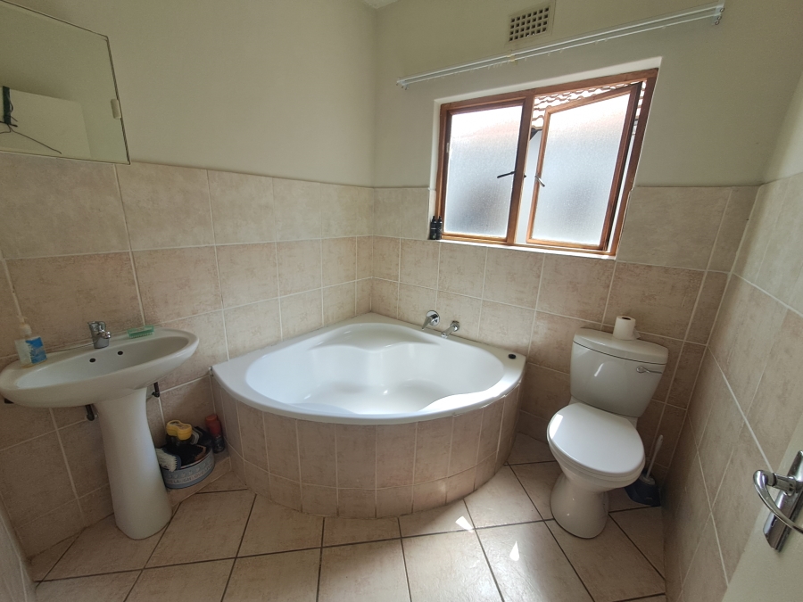 2 Bedroom Property for Sale in Winchester Hills Gauteng