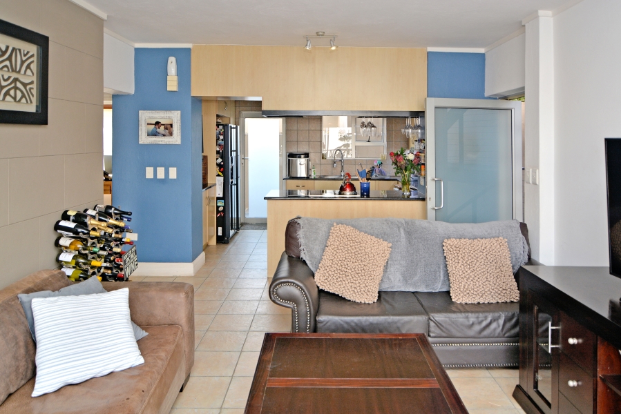 2 Bedroom Property for Sale in Hurlingham Gauteng