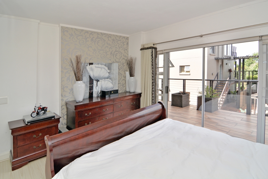 2 Bedroom Property for Sale in Hurlingham Gauteng