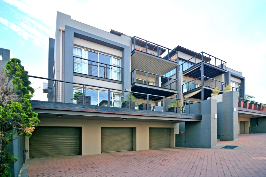 2 Bedroom Property for Sale in Hurlingham Gauteng