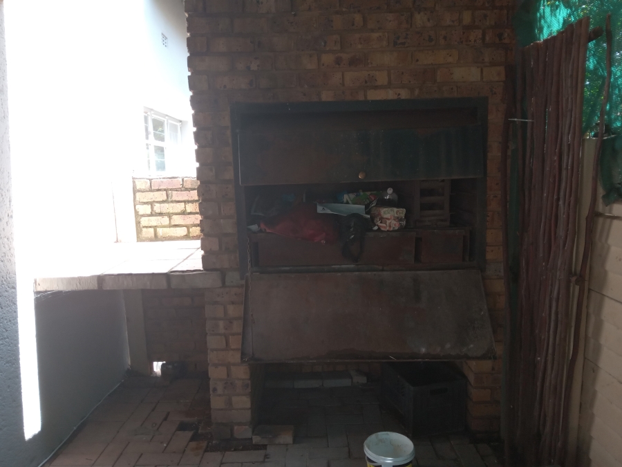 3 Bedroom Property for Sale in Eloffsdal Gauteng