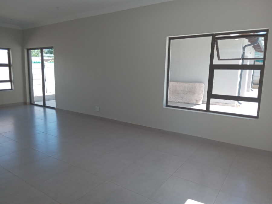 4 Bedroom Property for Sale in Mountain View Gauteng