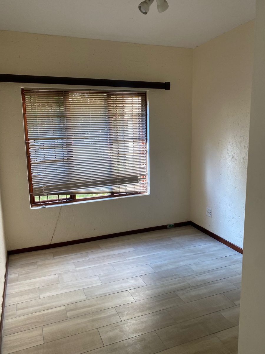 To Let 3 Bedroom Property for Rent in Douglasdale Gauteng