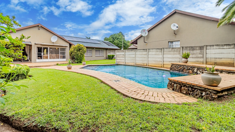 4 Bedroom Property for Sale in Brackenhurst Gauteng