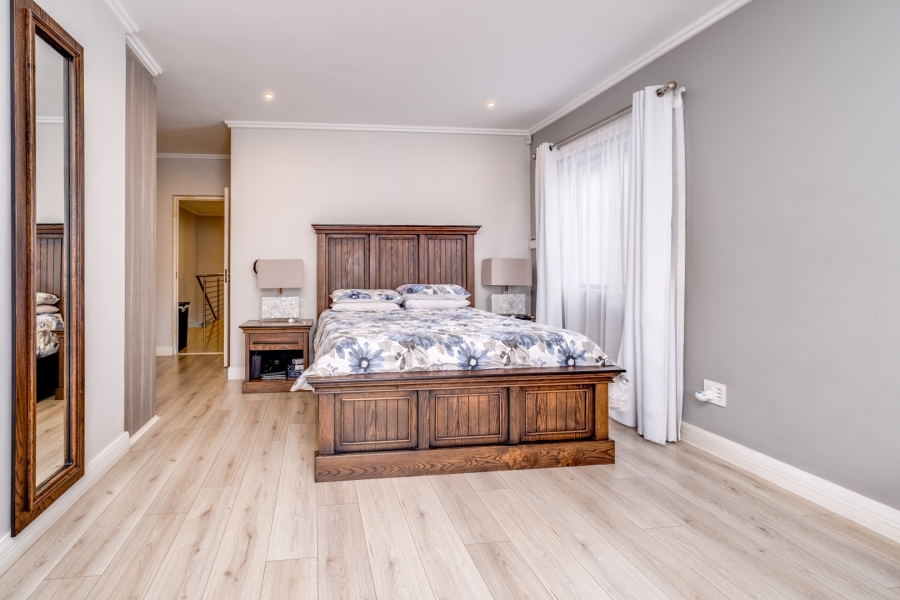 3 Bedroom Property for Sale in Bryanston Gauteng