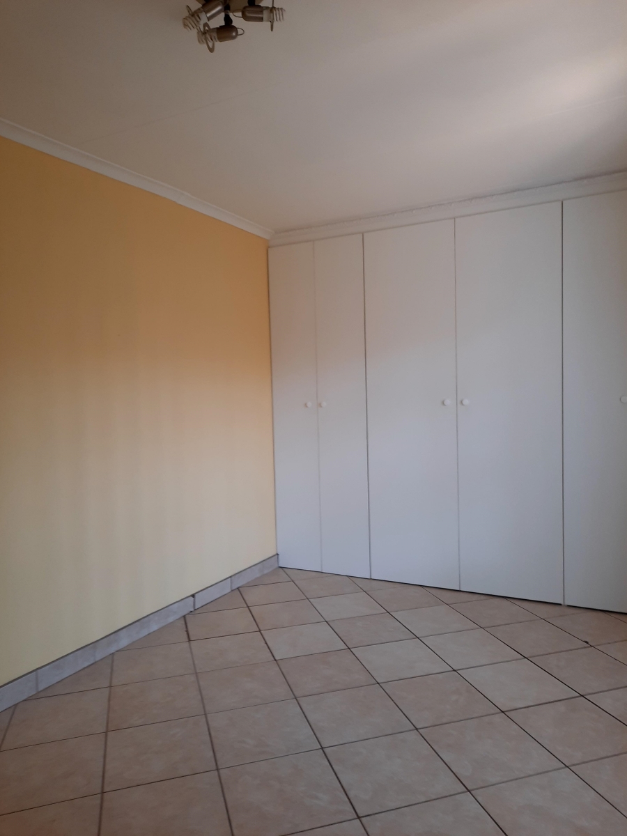 To Let 1 Bedroom Property for Rent in Edelweiss Gauteng