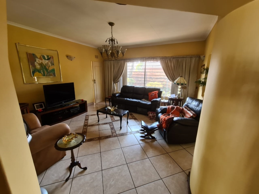 To Let 1 Bedroom Property for Rent in Edelweiss Gauteng