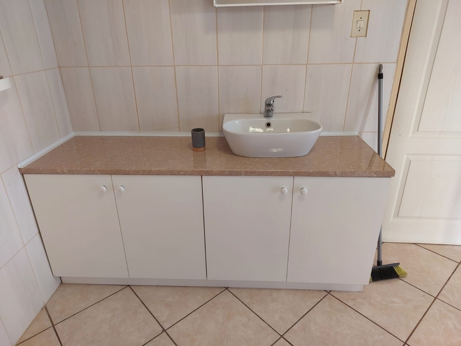 To Let 1 Bedroom Property for Rent in Edelweiss Gauteng