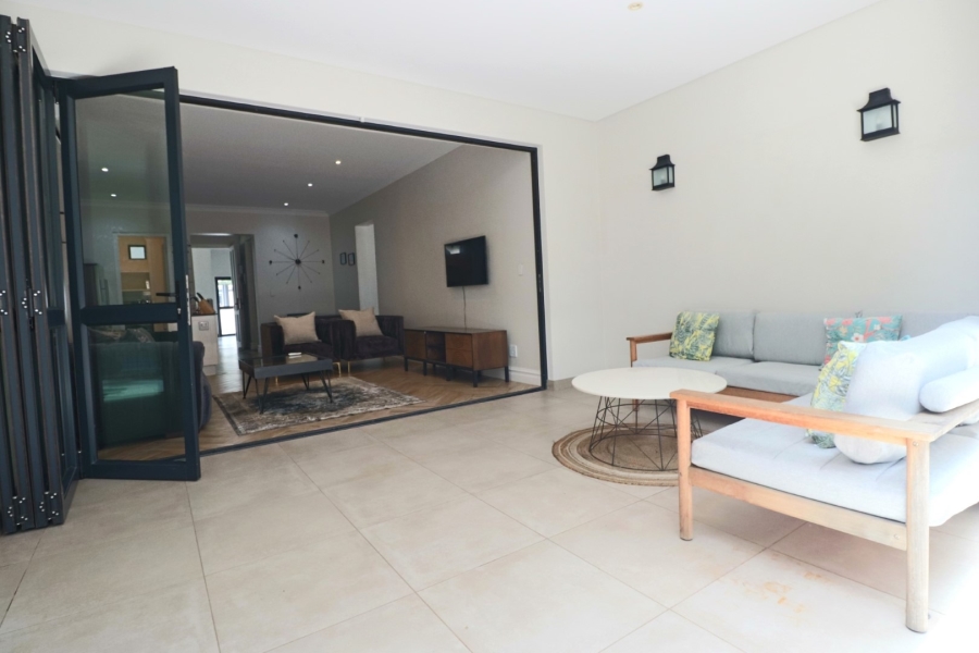 To Let 2 Bedroom Property for Rent in Bryanston Gauteng