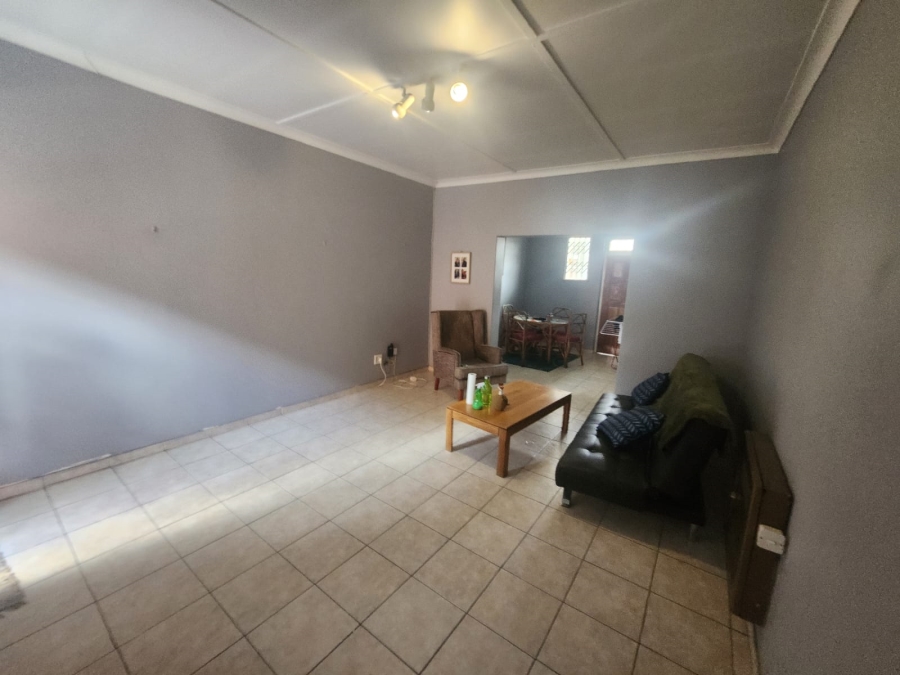 To Let 1 Bedroom Property for Rent in Lambton Gauteng