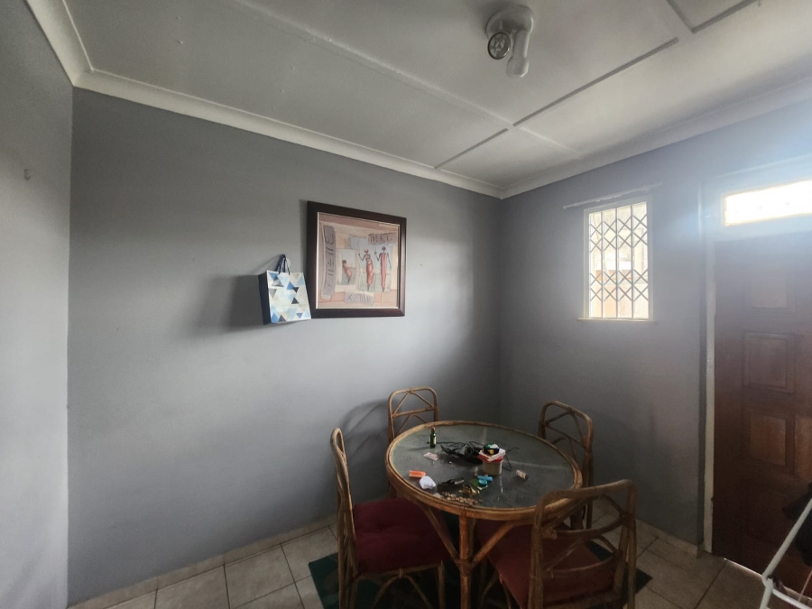 To Let 1 Bedroom Property for Rent in Lambton Gauteng