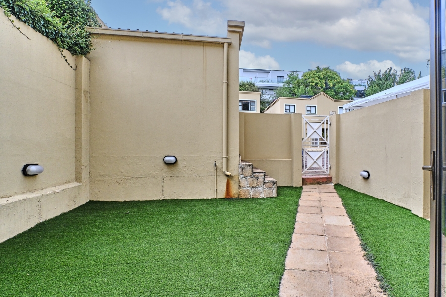 2 Bedroom Property for Sale in Melrose North Gauteng