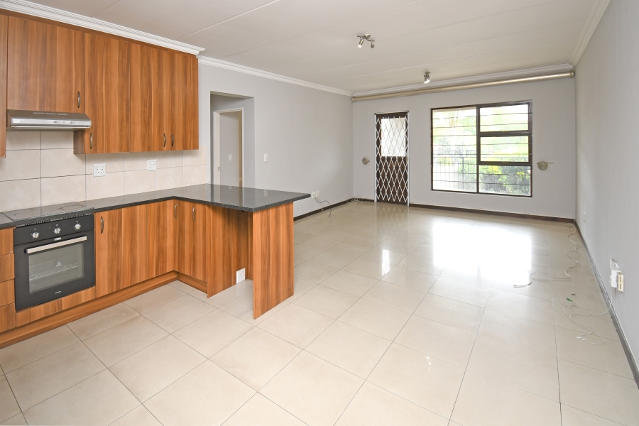 To Let 3 Bedroom Property for Rent in Barbeque Downs Gauteng