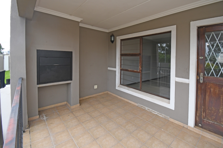 To Let 3 Bedroom Property for Rent in Barbeque Downs Gauteng