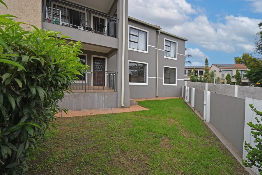 To Let 3 Bedroom Property for Rent in Barbeque Downs Gauteng