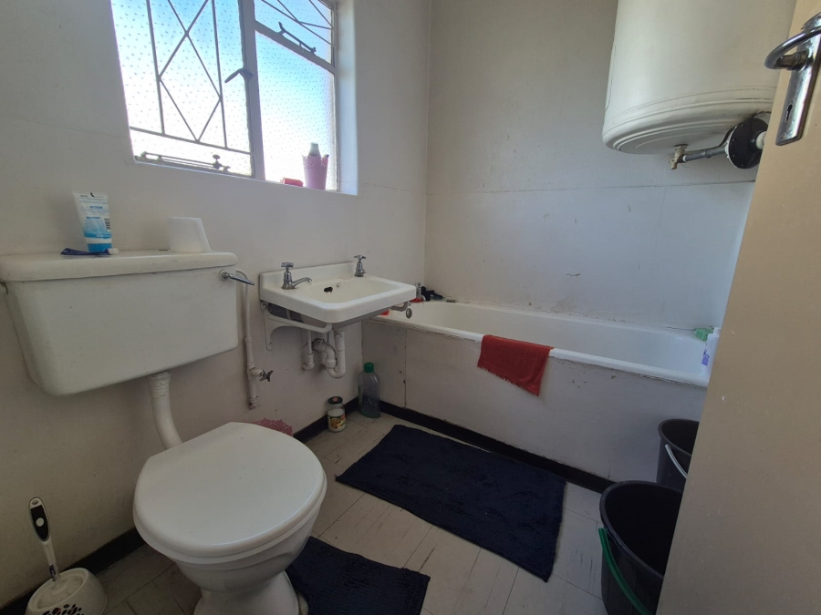 1 Bedroom Property for Sale in Peacehaven Gauteng