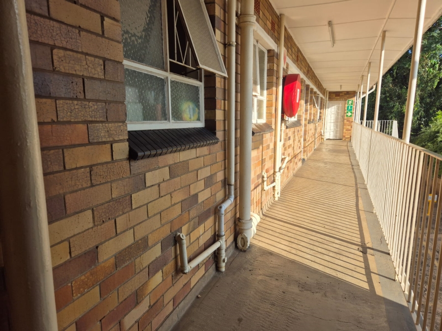 1 Bedroom Property for Sale in Peacehaven Gauteng