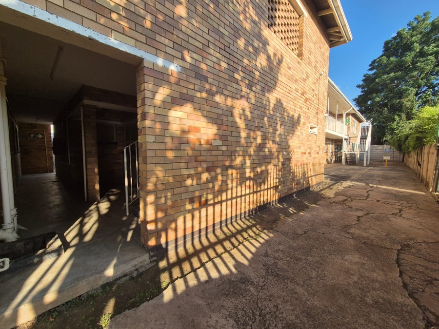 1 Bedroom Property for Sale in Peacehaven Gauteng