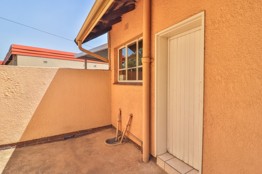 4 Bedroom Property for Sale in Parkhill Gardens Gauteng