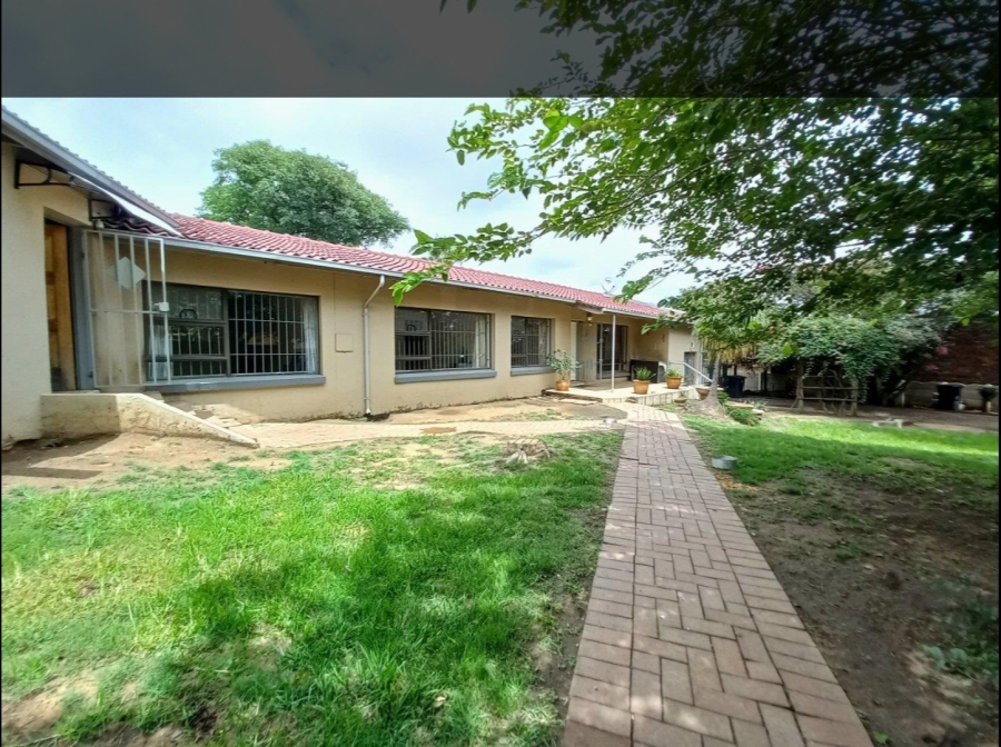 4 Bedroom Property for Sale in Edenvale Central Gauteng