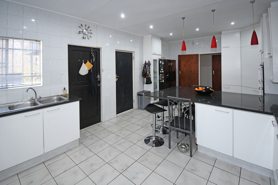 3 Bedroom Property for Sale in Eastleigh Ridge Gauteng