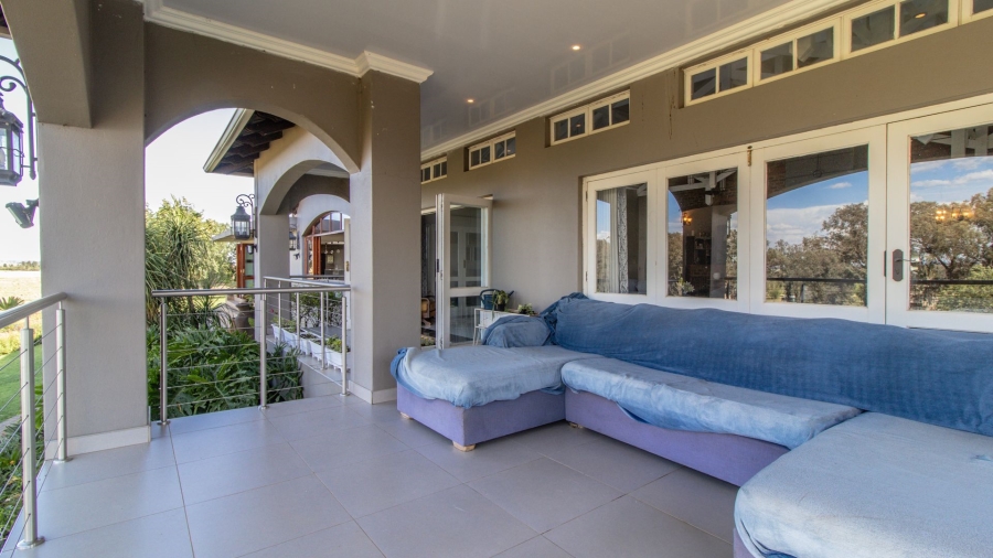 7 Bedroom Property for Sale in Blue Saddle Ranches Gauteng