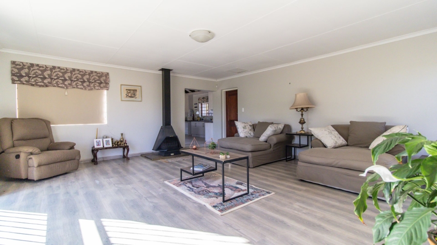 7 Bedroom Property for Sale in Blue Saddle Ranches Gauteng