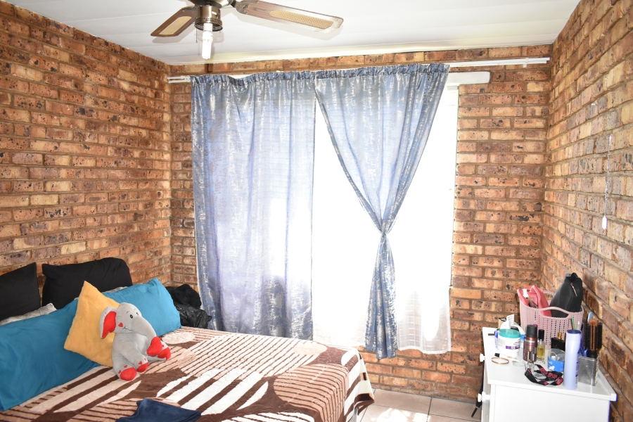 2 Bedroom Property for Sale in Pretoria North Gauteng