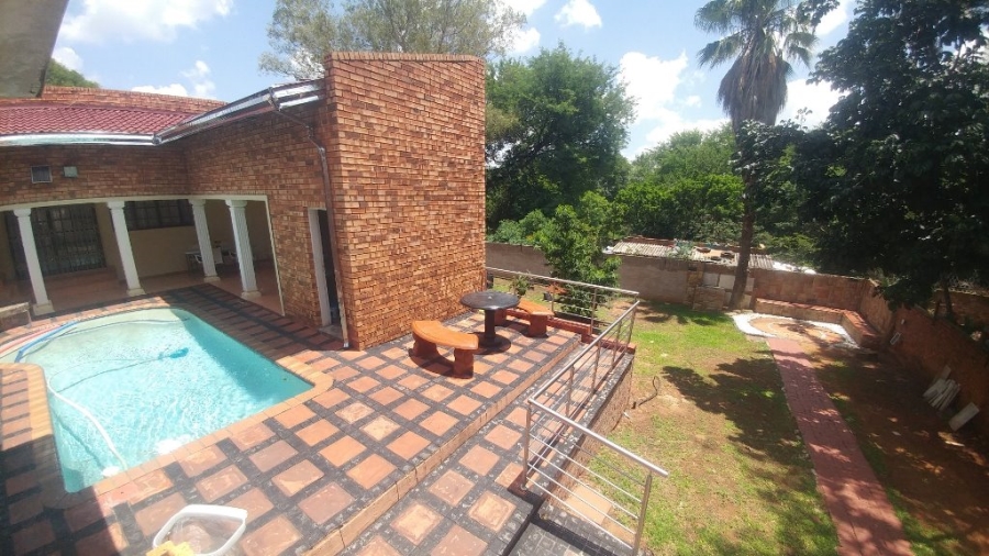 4 Bedroom Property for Sale in Amandasig Gauteng