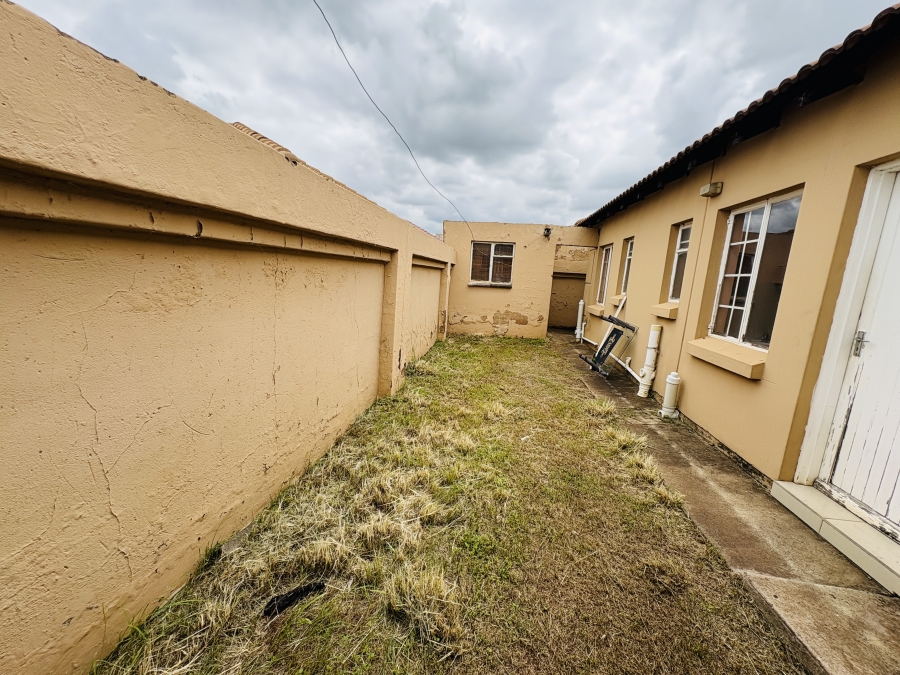 3 Bedroom Property for Sale in Rosslyn Gauteng