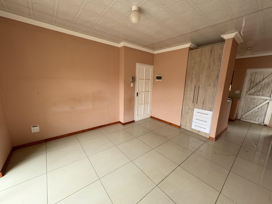 3 Bedroom Property for Sale in Rosslyn Gauteng