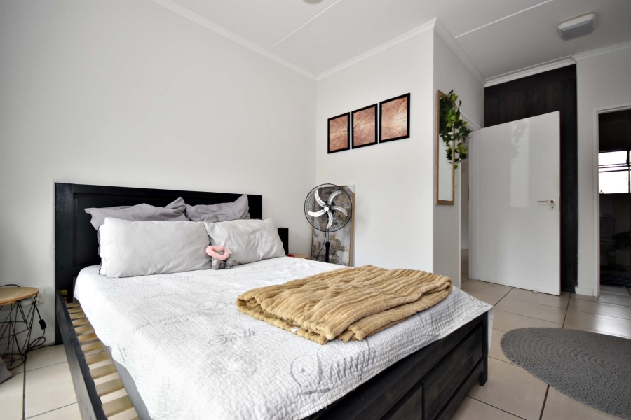 2 Bedroom Property for Sale in Olivedale Gauteng