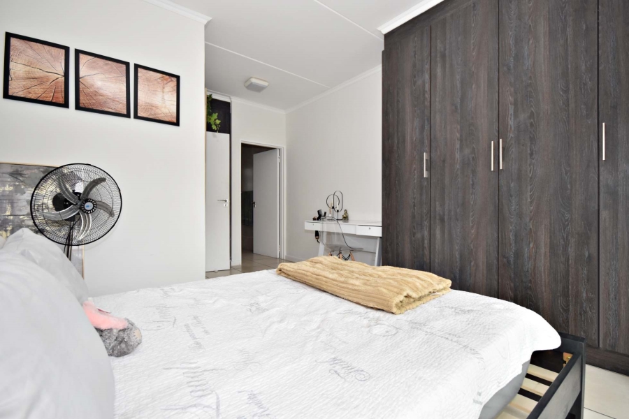 2 Bedroom Property for Sale in Olivedale Gauteng
