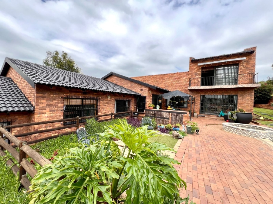 4 Bedroom Property for Sale in Glenvista Gauteng