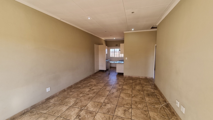 2 Bedroom Property for Sale in Kookrus Gauteng