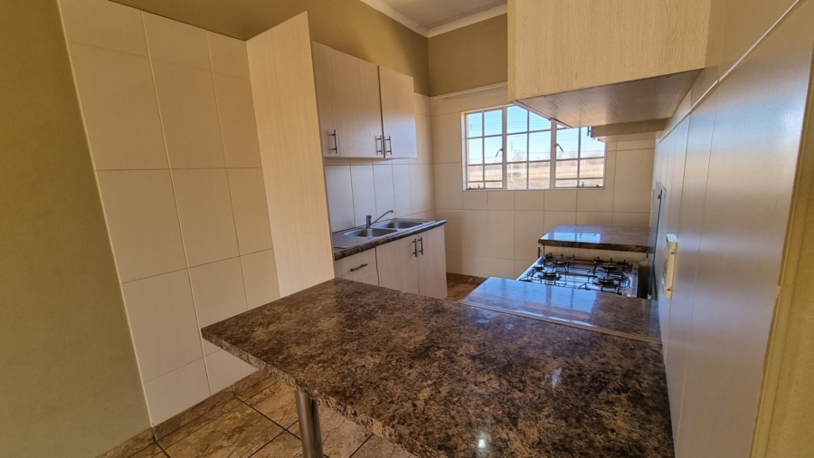 2 Bedroom Property for Sale in Kookrus Gauteng