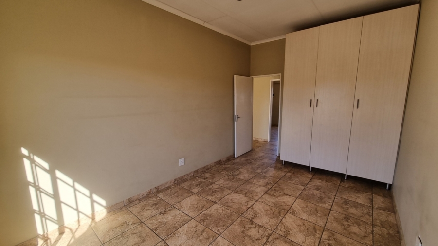 2 Bedroom Property for Sale in Kookrus Gauteng