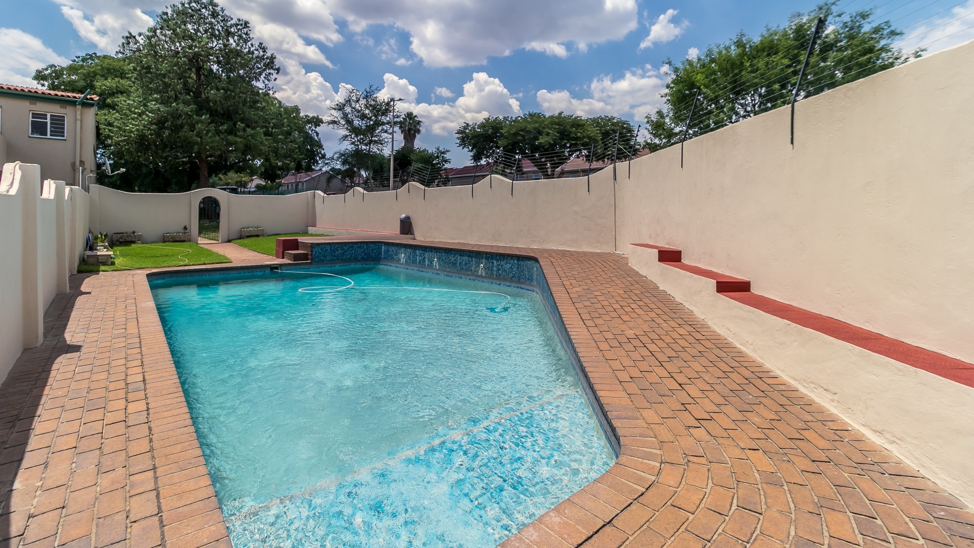 3 Bedroom Property for Sale in Halfway Gardens Gauteng